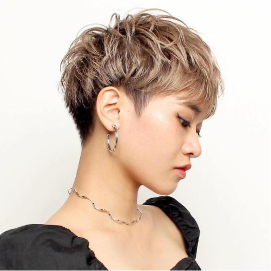 frisyrer 2024 dam- Pixie med Undercut