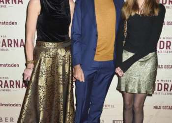 Elvira Batra tillsammans med David Batra och Anna Kinberg Batra
