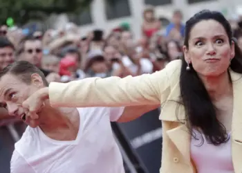 jean-claude van damme make/maka