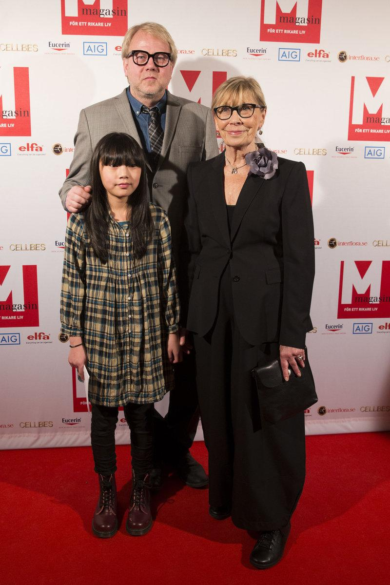 Olga Apelgren tillsammans med Peter Apelgren och Carin Mannheimer 2013