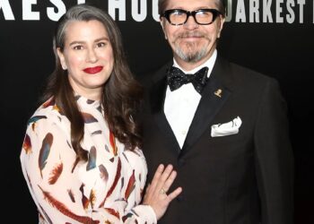 gary oldman make/maka