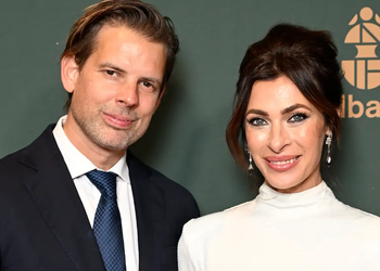Alex Schulman tillsammans med sin hustru Amanda Schulman.