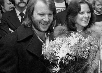 Anni-Frid Lyngstad och Benny Andersson tillsammans i Nederländerna 1976.