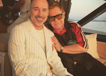 Elton John tillsammans med maken David Furnish
