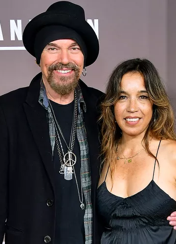 Billy Bob Thornton och hans hustru Connie Angland på premiären av Landman i Los Angeles 2024.